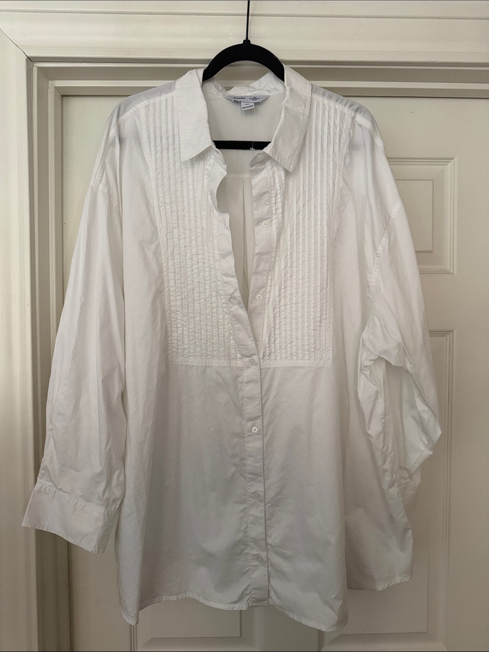 White Old Navy Boyfriend Shirt w, Pintuck Tuxedo Detailing Button-Up Shirt